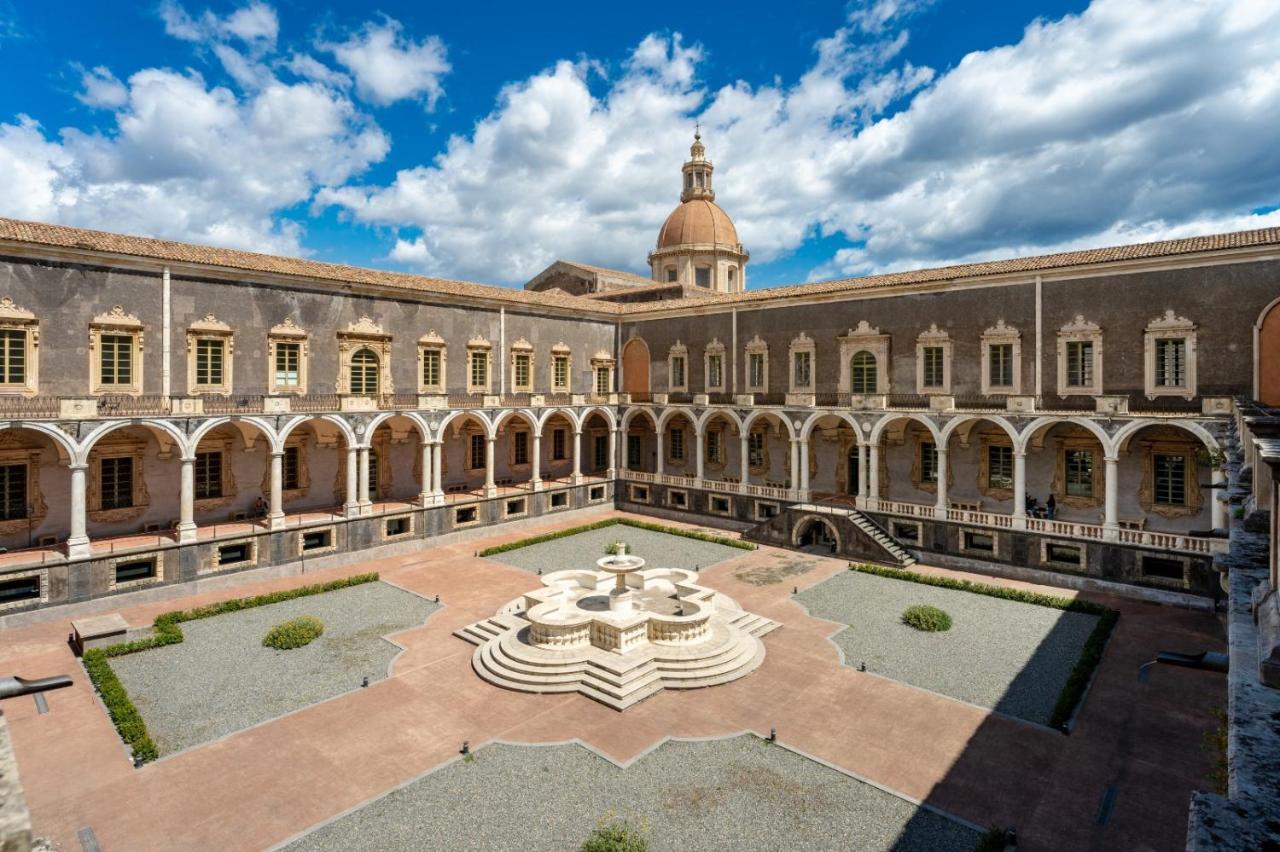 Apartments For Rent Catania Exterior photo